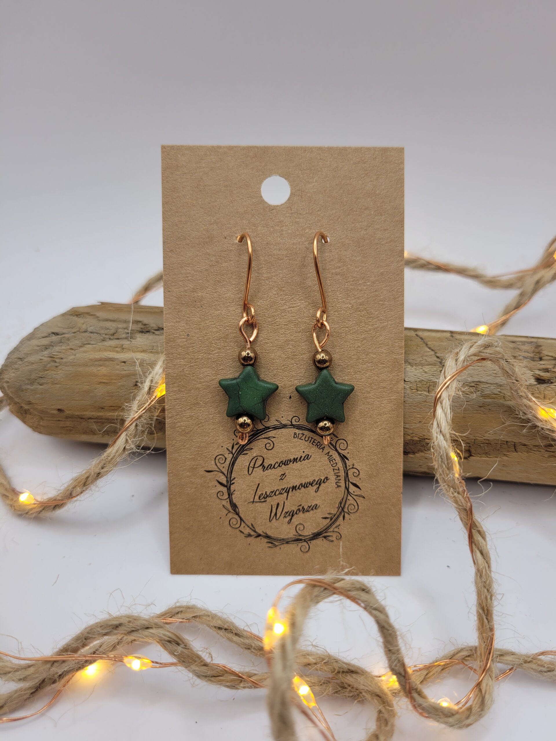 Kolczyki miedziane howlitowe gwiazdki - obrazek 3