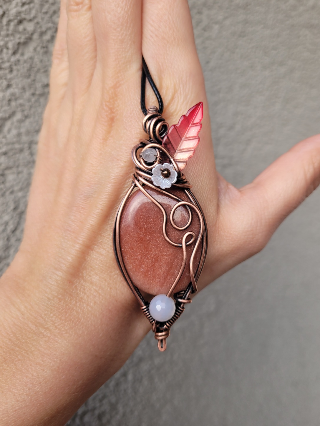 Wisior miedziany awenturyn z listkiem - obrazek 4